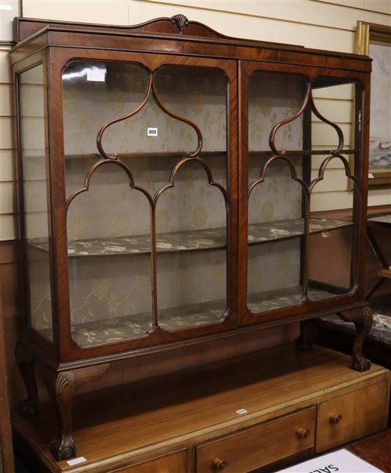 A mahogany display cabinet W.126cm